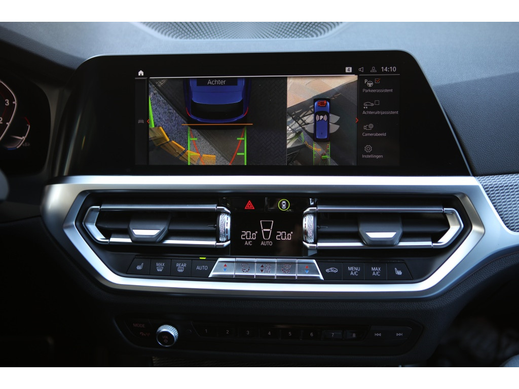 BMW 3 Serie Touring 330i M-Sport 16