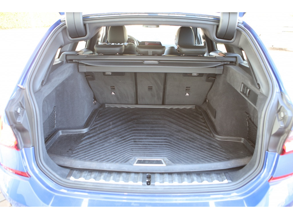 BMW 3 Serie Touring 330i M-Sport 7