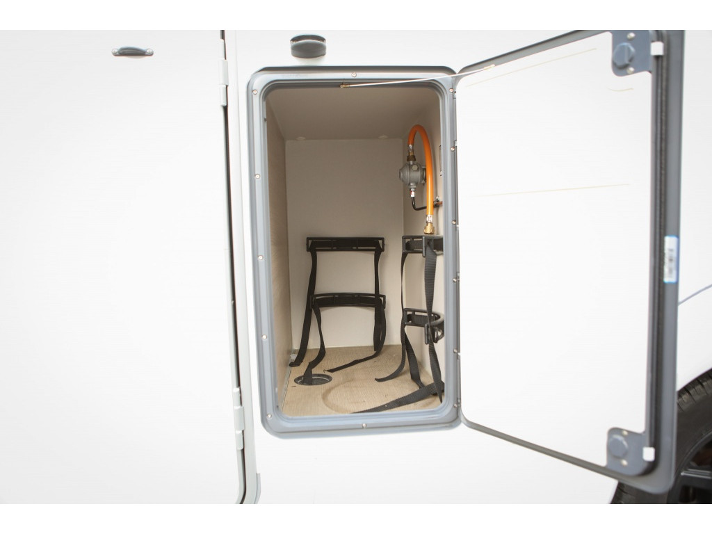 Bürstner  gmbh BT6914 Lineo T 690 | Automaat | Dakairco | Luifel | Camera | 4