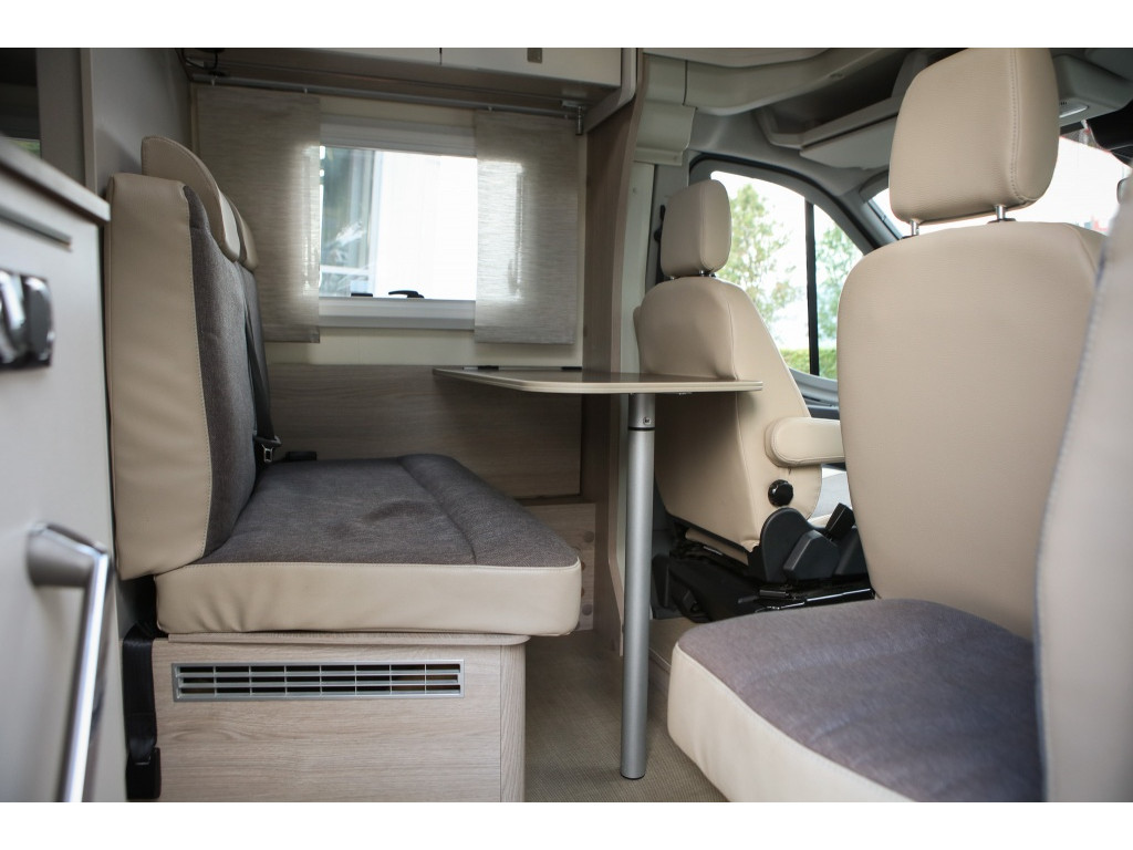 Bürstner  gmbh BT6914 Lineo T 690 | Automaat | Dakairco | Luifel | Camera | 7