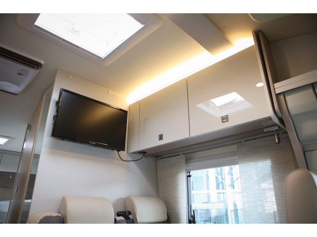 Bürstner  gmbh BT6914 Lineo T 690 | Automaat | Dakairco | Luifel | Camera | 9