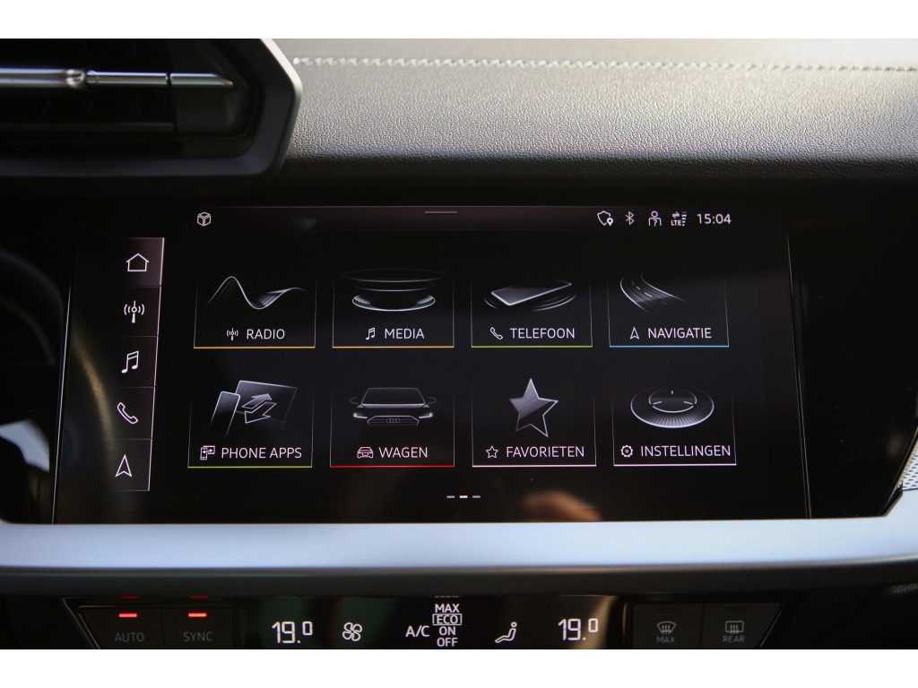 Audi A3 Sportback 2.0 TFSI S3 | Pano | Milltek | 12