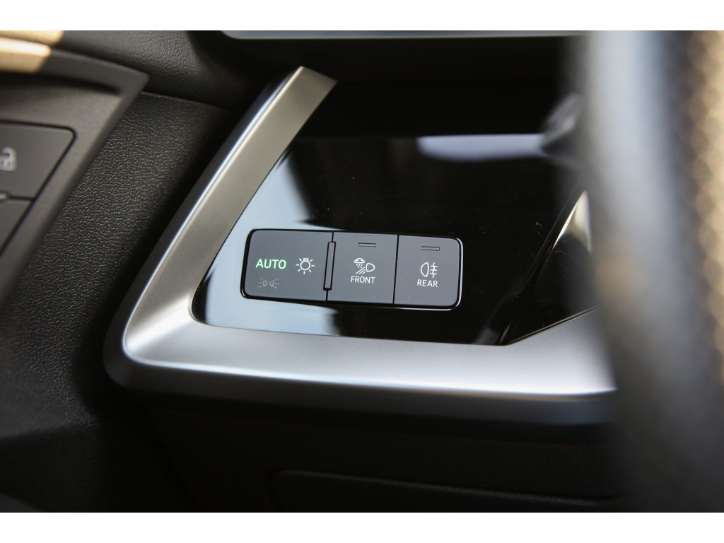 Audi A3 Sportback 2.0 TFSI S3 | Pano | Milltek | 20