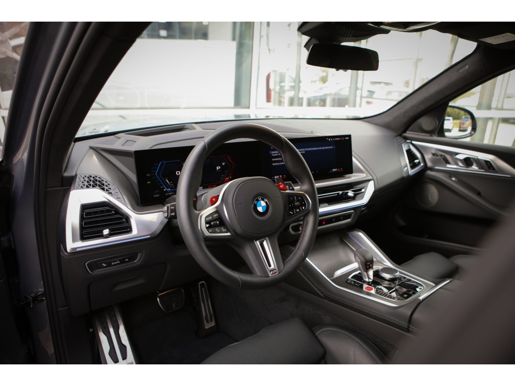 BMW XM PHEV 50e 30 kWh | Massage | Memory | 2