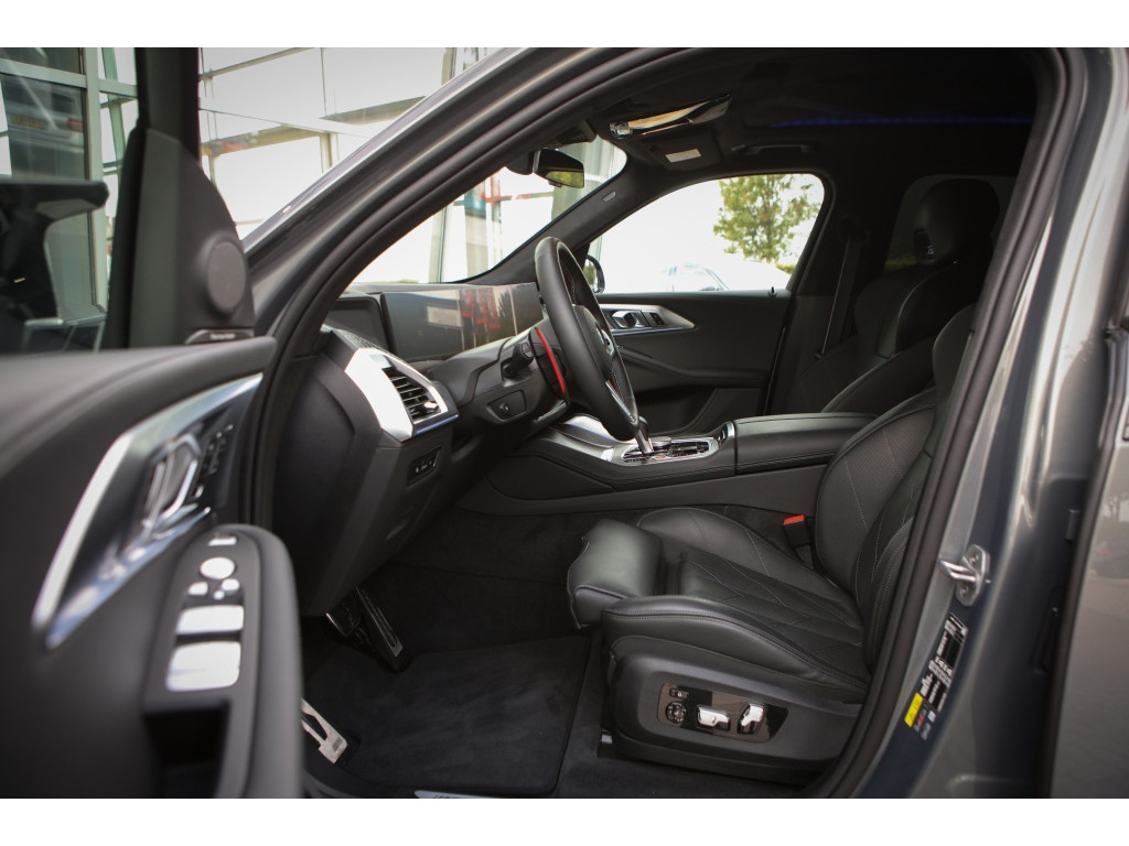 BMW XM PHEV 50e 30 kWh | Massage | Memory | 5