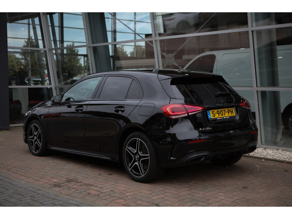 Mercedes-Benz A-Klasse 250 e Bns Sol. AMG 12