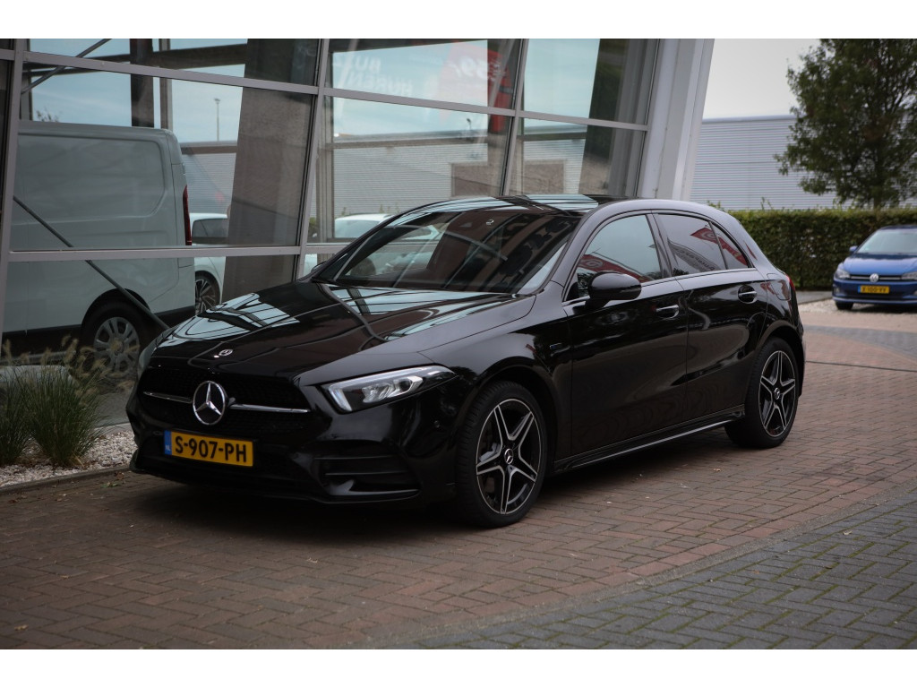 Mercedes-Benz A-Klasse 250 e Bns Sol. AMG 13