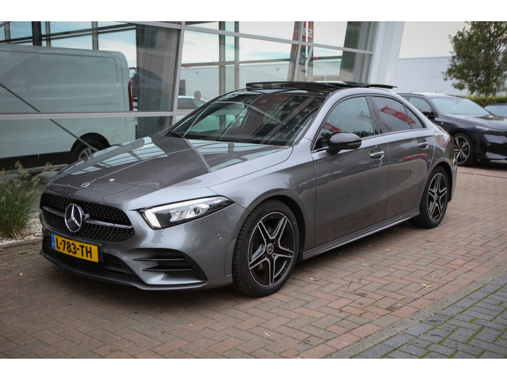 Mercedes-Benz A-Klasse 180 Bns Sol. AMG | Pano | 20