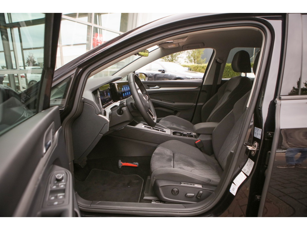 Volkswagen GOLF Variant 1.0 eTSI Life Bns | Navi | Sfeerverlichting | Automaat | 4