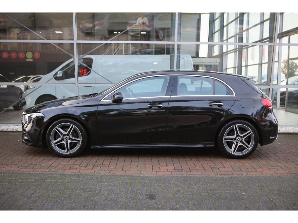 Mercedes-Benz A200 AMG -Line | sfeerverlichting | 17
