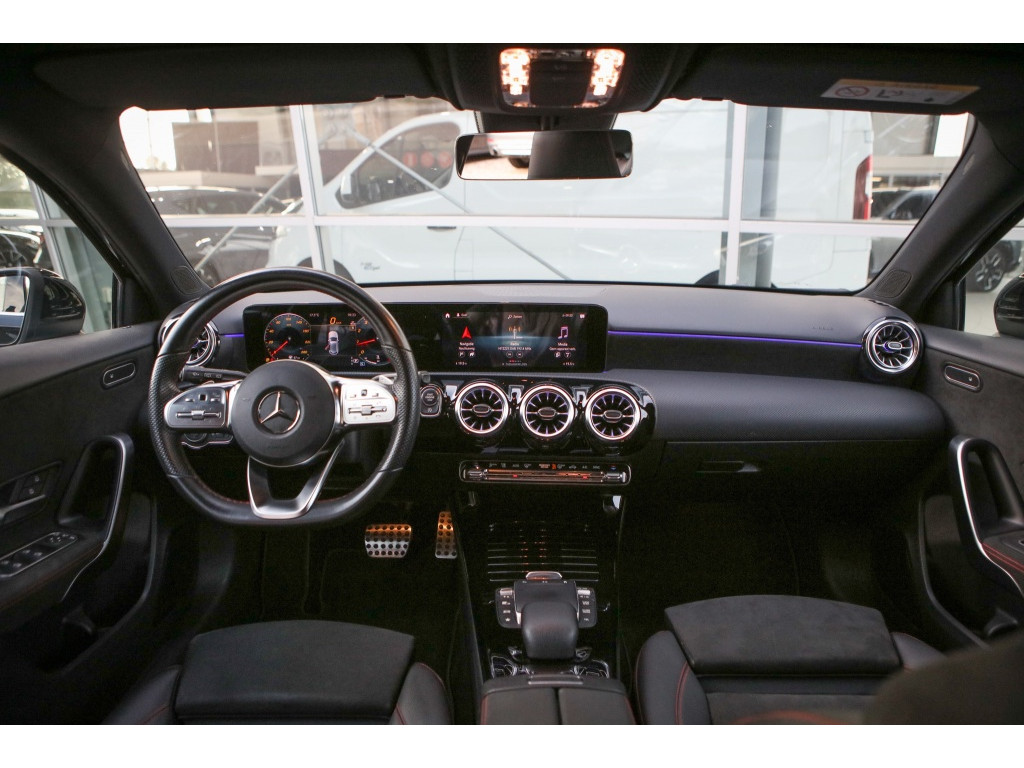 Mercedes-Benz A200 AMG -Line | sfeerverlichting | 5