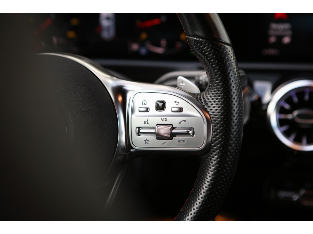 Mercedes-Benz A200 AMG -Line | sfeerverlichting | 7