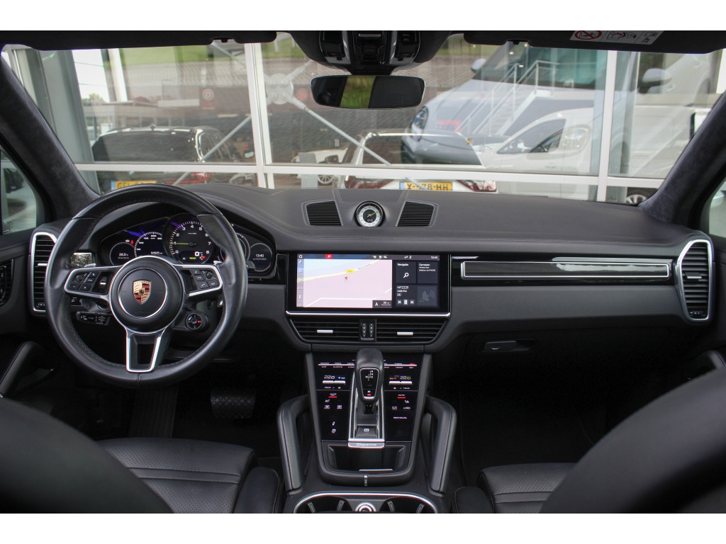 Porsche Cayenne 3.0 E-Hybrid | Sport Chrono | Pano | HUD | Origineel NL Auto! 15