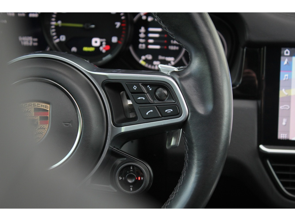 Porsche Cayenne 3.0 E-Hybrid | Sport Chrono | Pano | HUD | Origineel NL Auto! 18