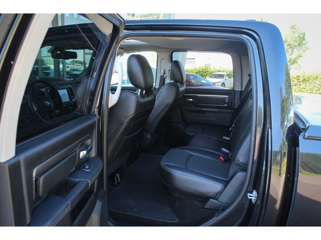 Dodge Ram 1500 5.7 V8 4×4 QC 6’4 12