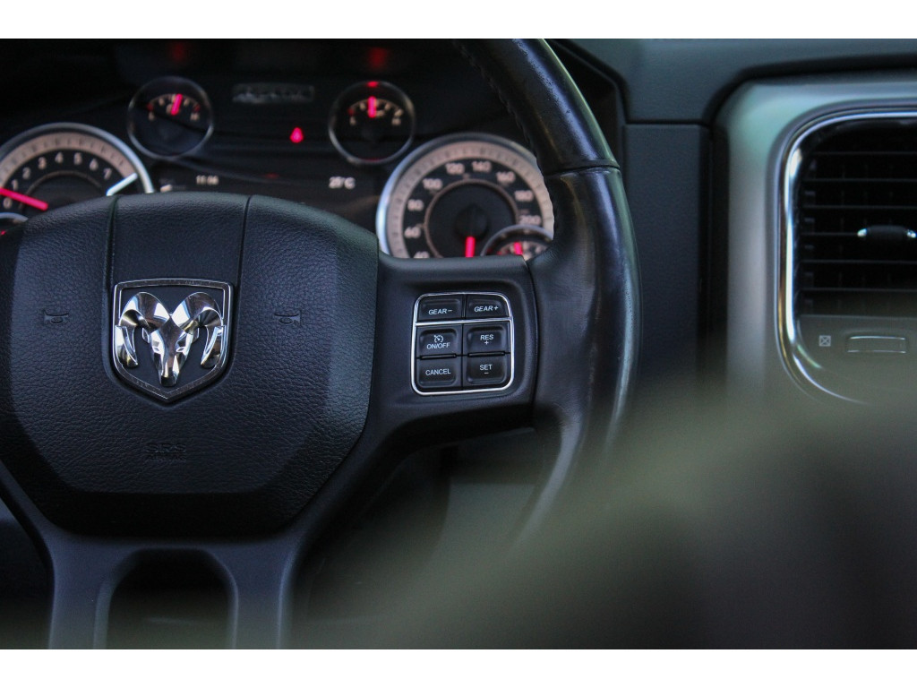 Dodge Ram 1500 5.7 V8 4×4 QC 6’4 16