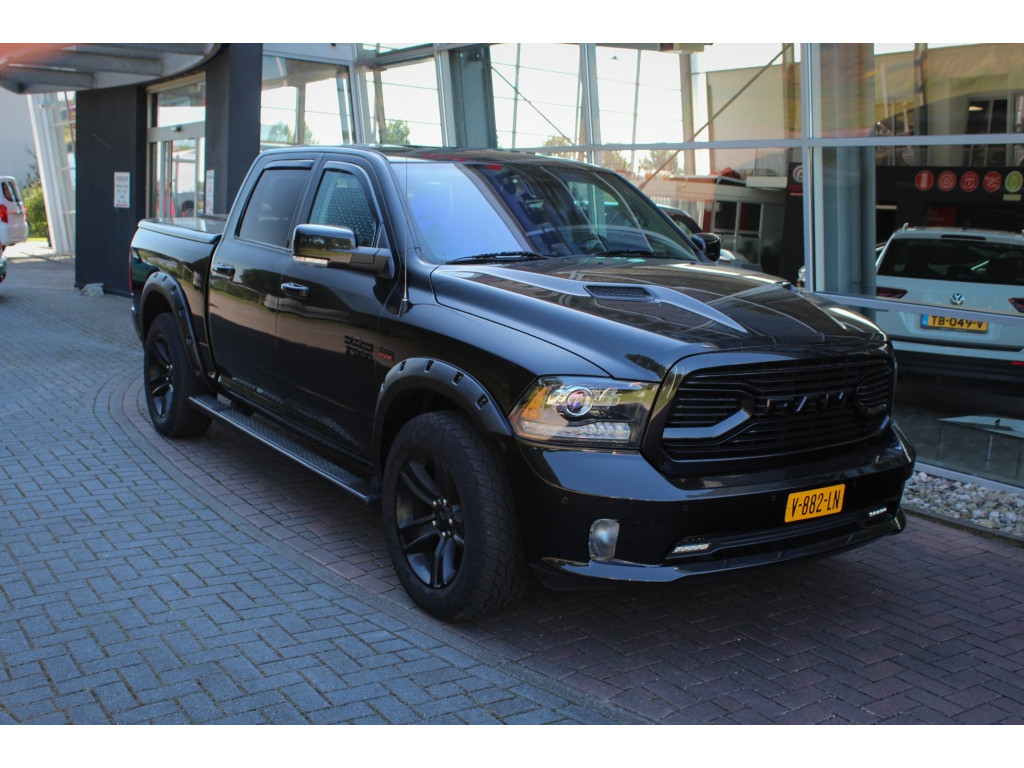 Dodge Ram 1500 5.7 V8 4×4 QC 6’4 3
