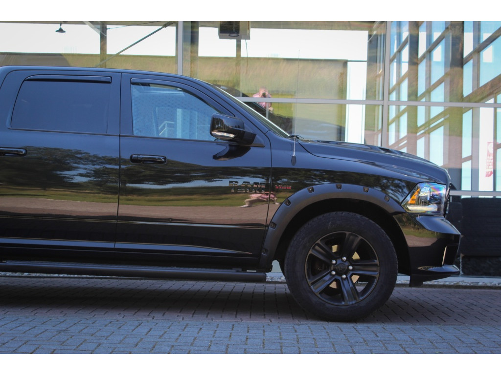 Dodge Ram 1500 5.7 V8 4×4 QC 6’4 4