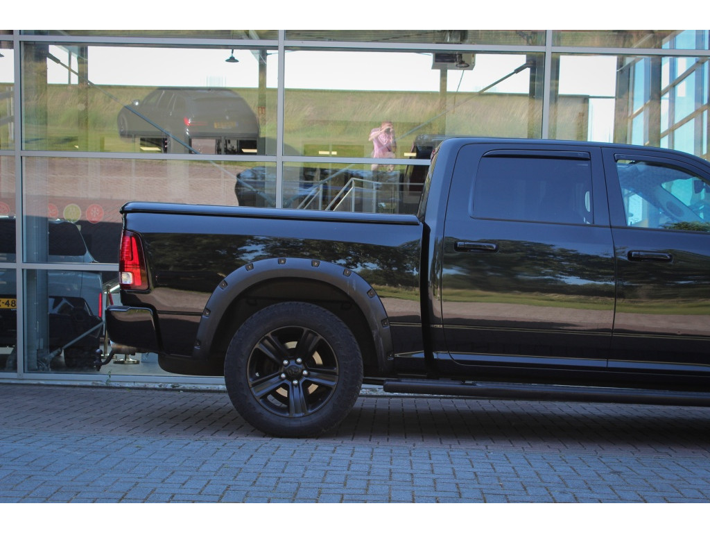 Dodge Ram 1500 5.7 V8 4×4 QC 6’4 5