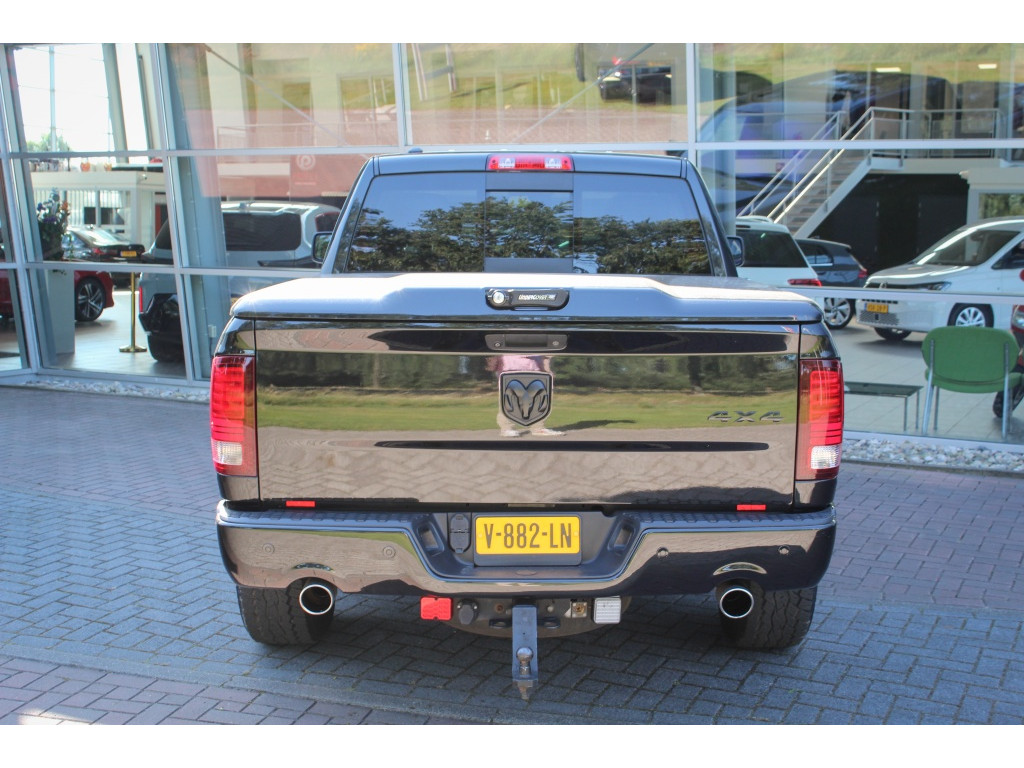 Dodge Ram 1500 5.7 V8 4×4 QC 6’4 7