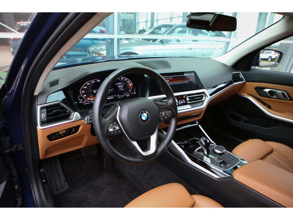 BMW 3-serie 320i 2