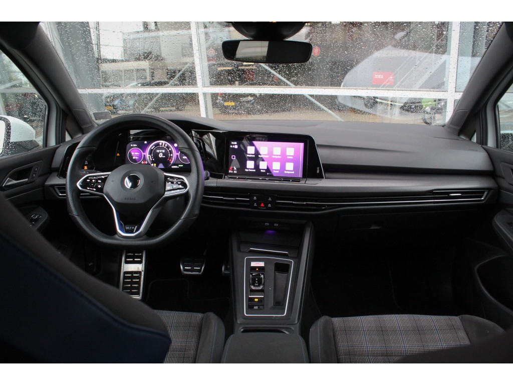 Volkswagen Golf 1.4 eHybrid GTE | PANO! | 11