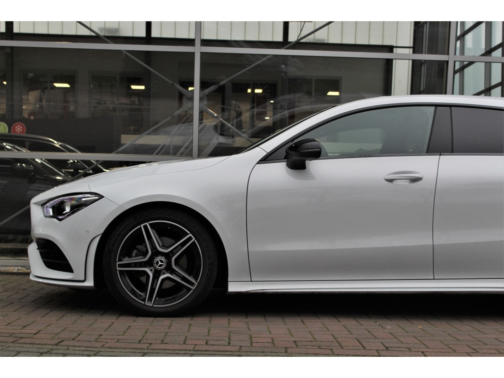 Mercedes-Benz CLA-Klasse Shooting Brake 180 Bns Sol. AMG | Pano| 4