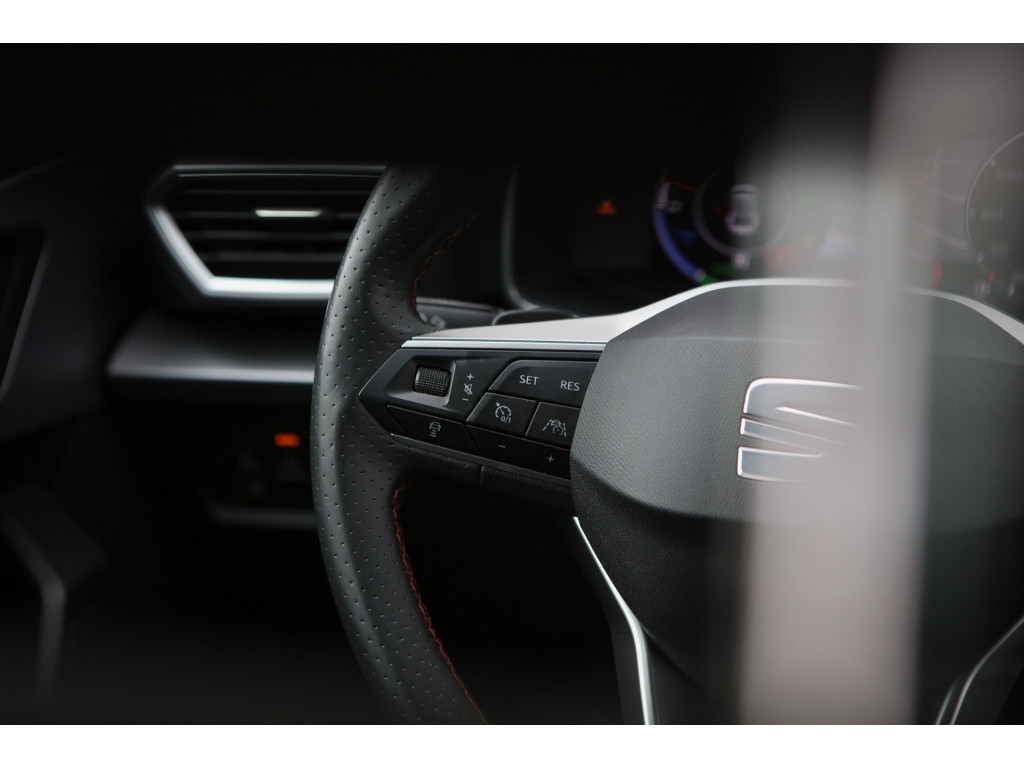 SEAT Leon Leon 1.4 e-HYBRID FR 7