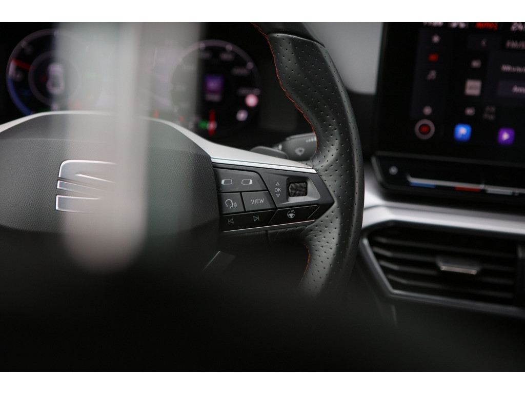 SEAT Leon Leon 1.4 e-HYBRID FR 8