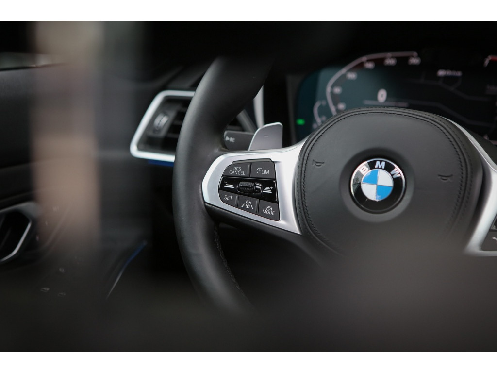 BMW 3 Serie Touring 330e xDrive M Sport | Pano | HUD | Laser | Assisted Drive | 7