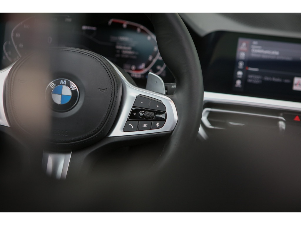 BMW 3 Serie Touring 330e xDrive M Sport | Pano | HUD | Laser | Assisted Drive | 8