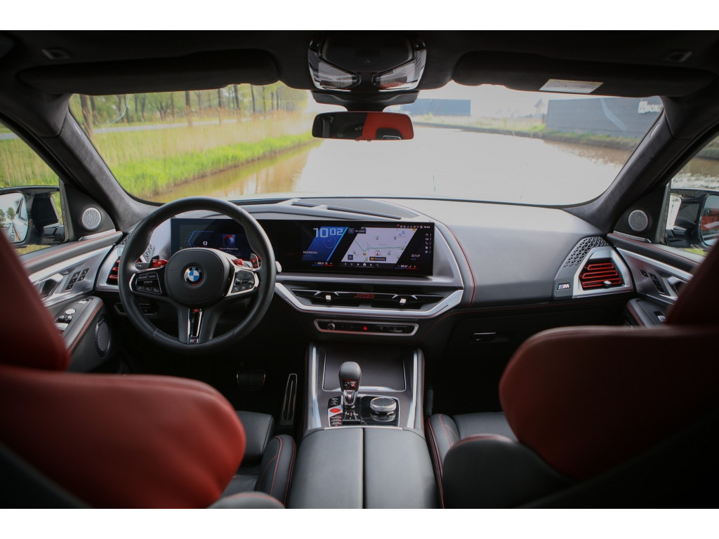 BMW XM | Label Red | V8 | 748PK | BTW | Bowers&Wilkins | HUD | Massage 2
