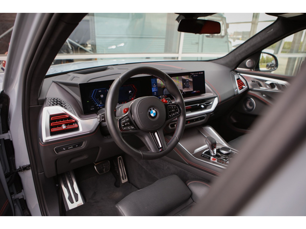 BMW XM | Label Red | V8 | 748PK | BTW | Bowers&Wilkins | HUD | Massage 3