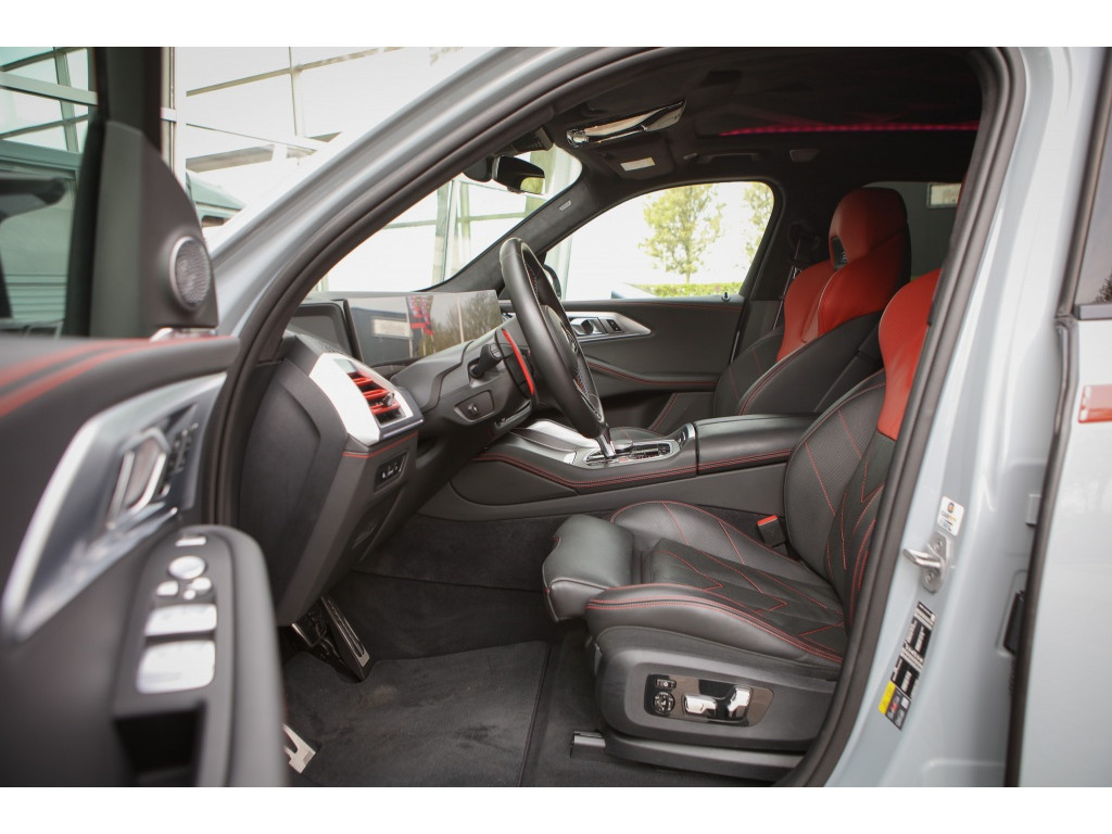 BMW XM | Label Red | V8 | 748PK | BTW | Bowers&Wilkins | HUD | Massage 6