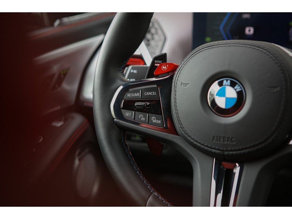 BMW XM | Label Red | V8 | 748PK | BTW | Bowers&Wilkins | HUD | Massage 9