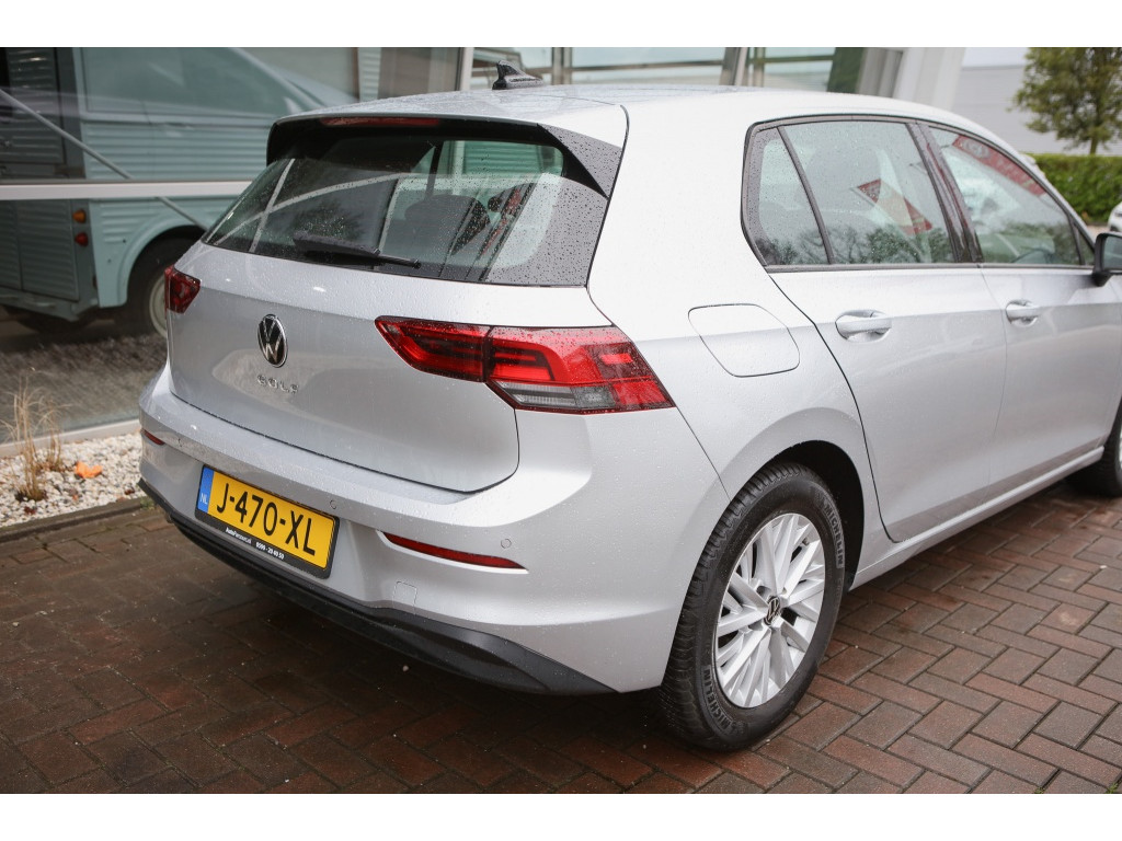 Volkswagen Golf 1.0 TSI Life 21