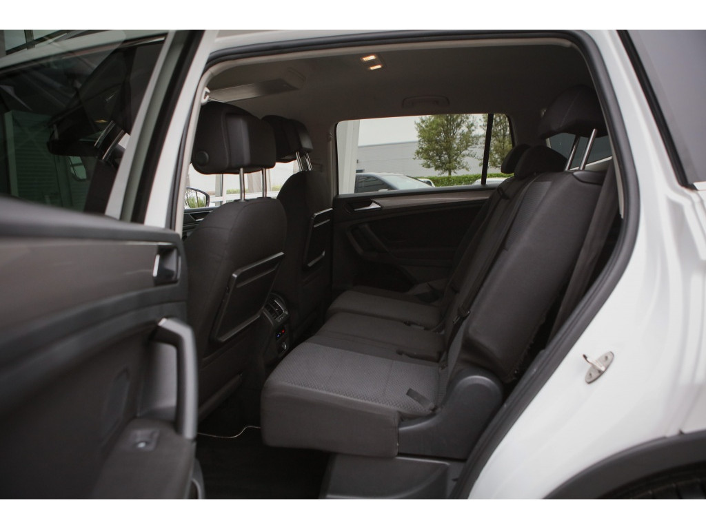 Volkswagen Tiguan Allspace 2.0 TDI Highline 7 Persoons 150PK 12