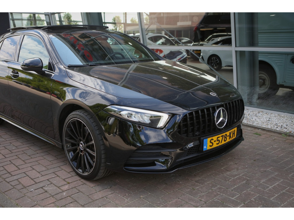 Mercedes-Benz A-Klasse 250e AMG | Panoramadak | Sfeerverlichting | 22