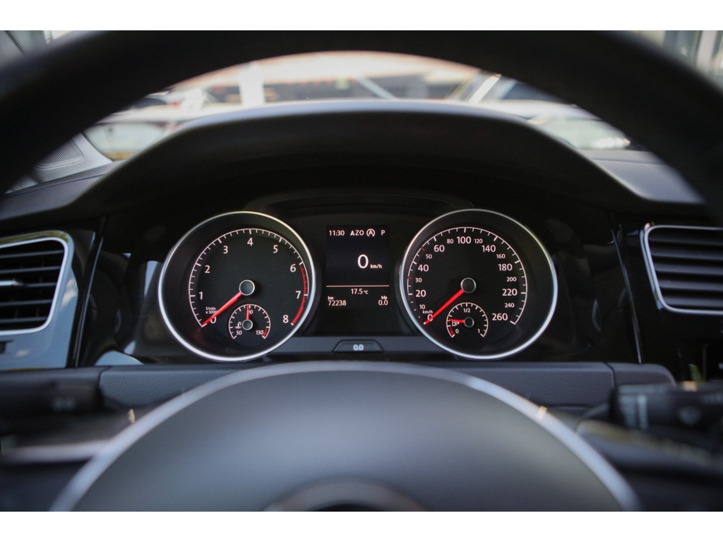 Volkswagen Golf 1.4 TSI | R-line 14