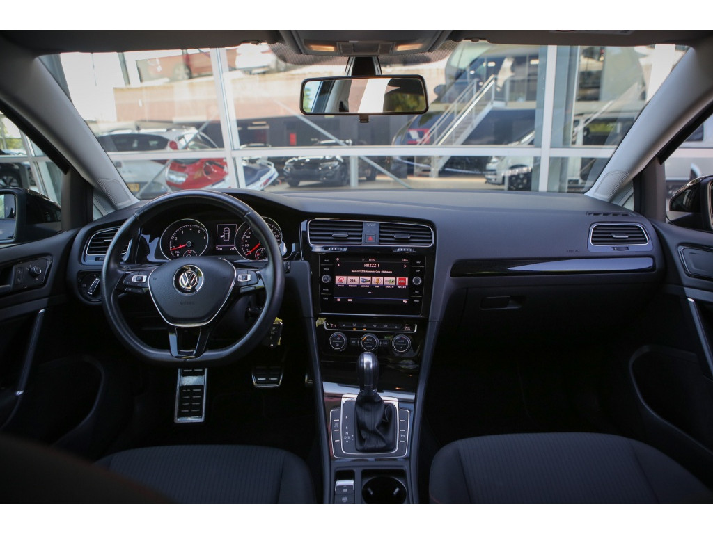 Volkswagen Golf 1.4 TSI | R-line 6