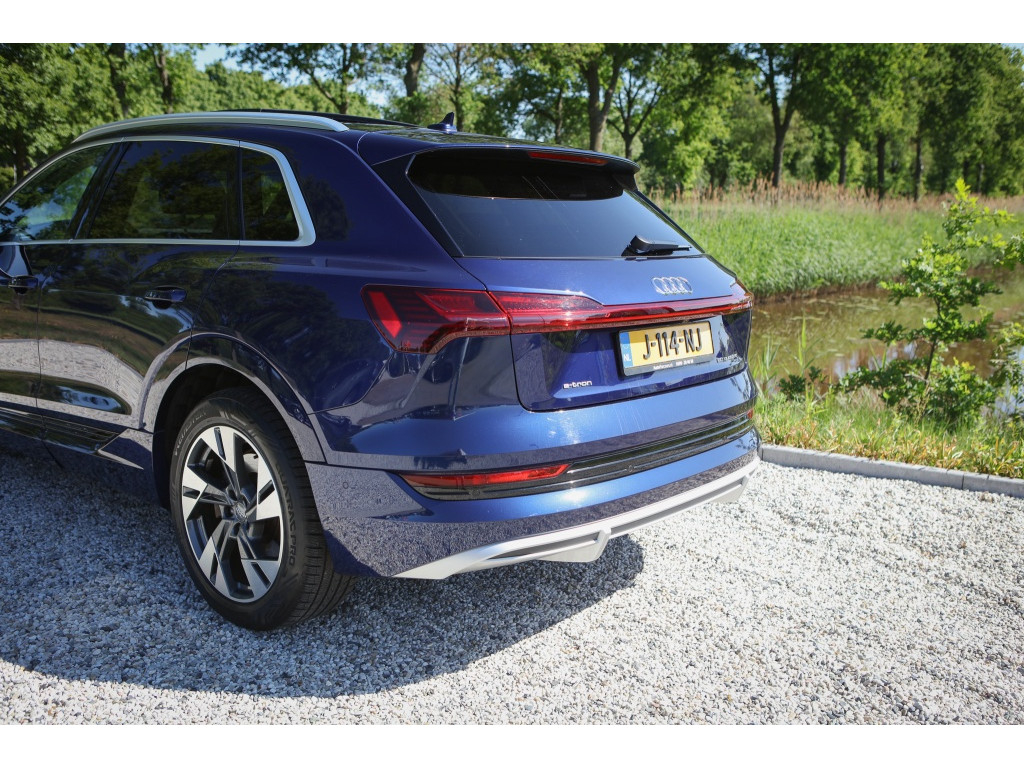Audi e-tron 50 quattro S edition 21