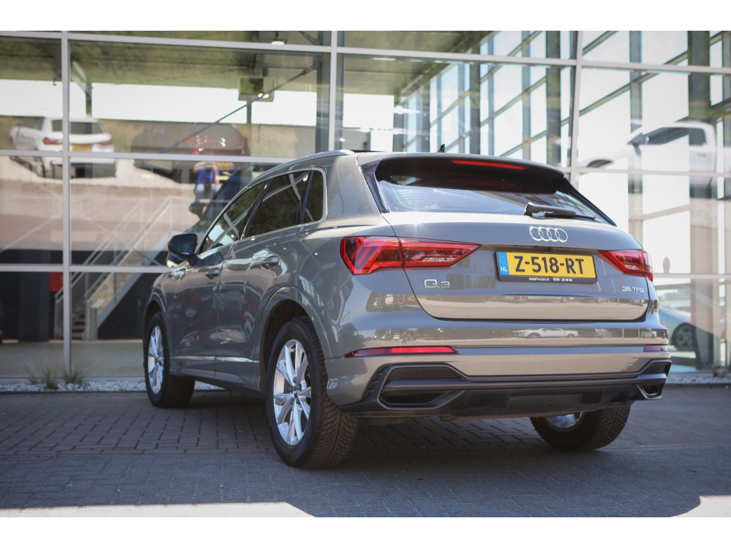 Audi Q3 35 TFSI S-Line | Pano | 360 Camera | 1