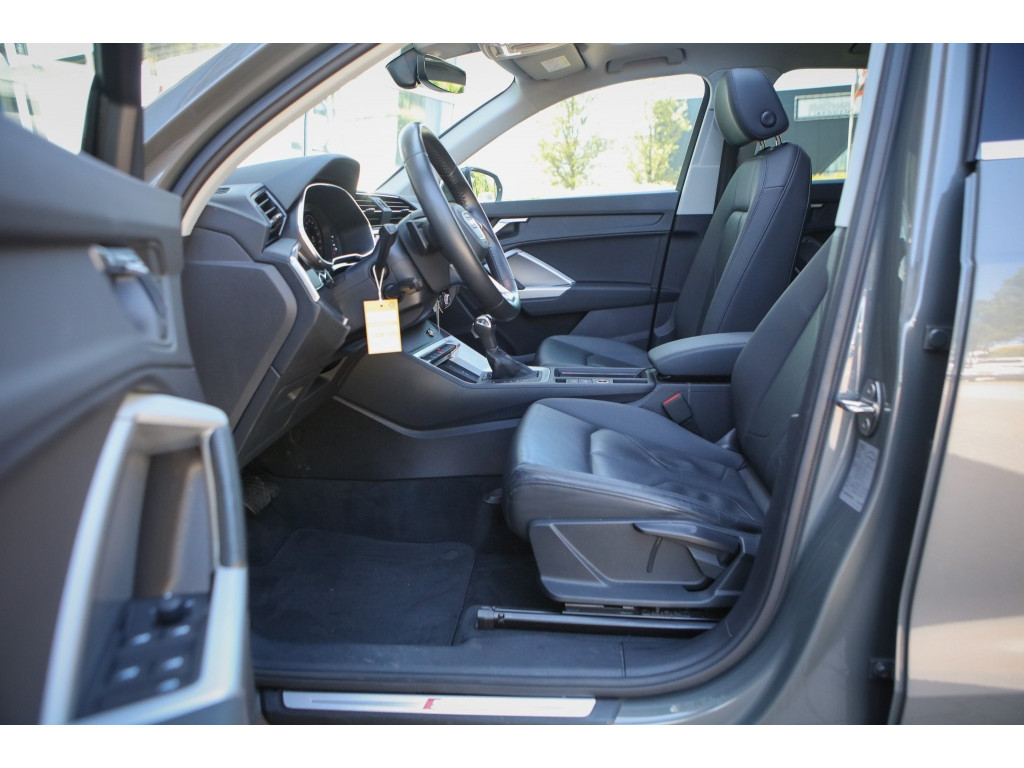 Audi Q3 35 TFSI S-Line | Pano | 360 Camera | 4