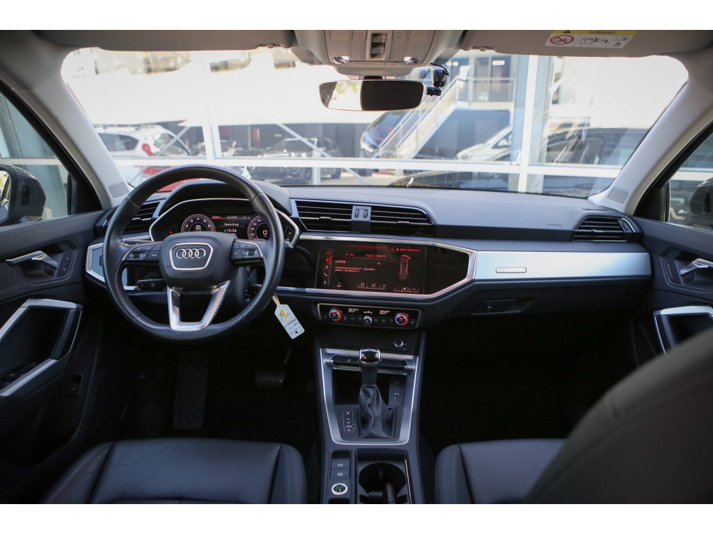 Audi Q3 35 TFSI S-Line | Pano | 360 Camera | 6