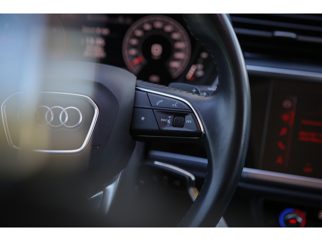 Audi Q3 35 TFSI S-Line | Pano | 360 Camera | 8