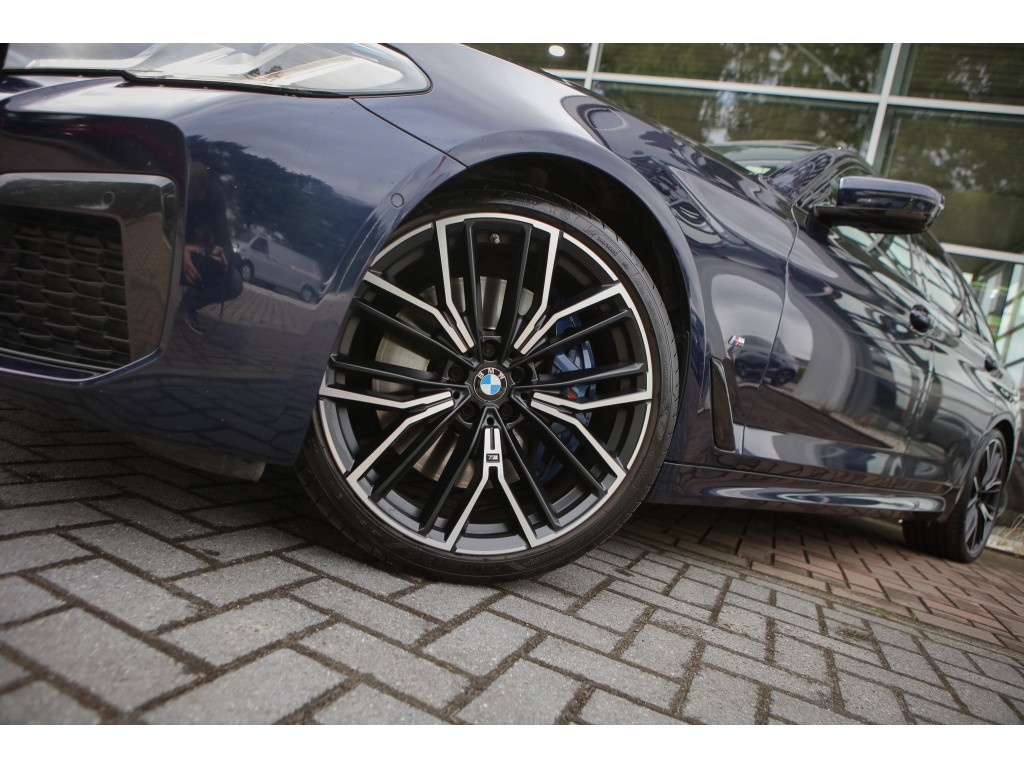 BMW 5 Serie Touring 530d Xdrive M-Sport | Facelift | HUD | LASER | PANO 23