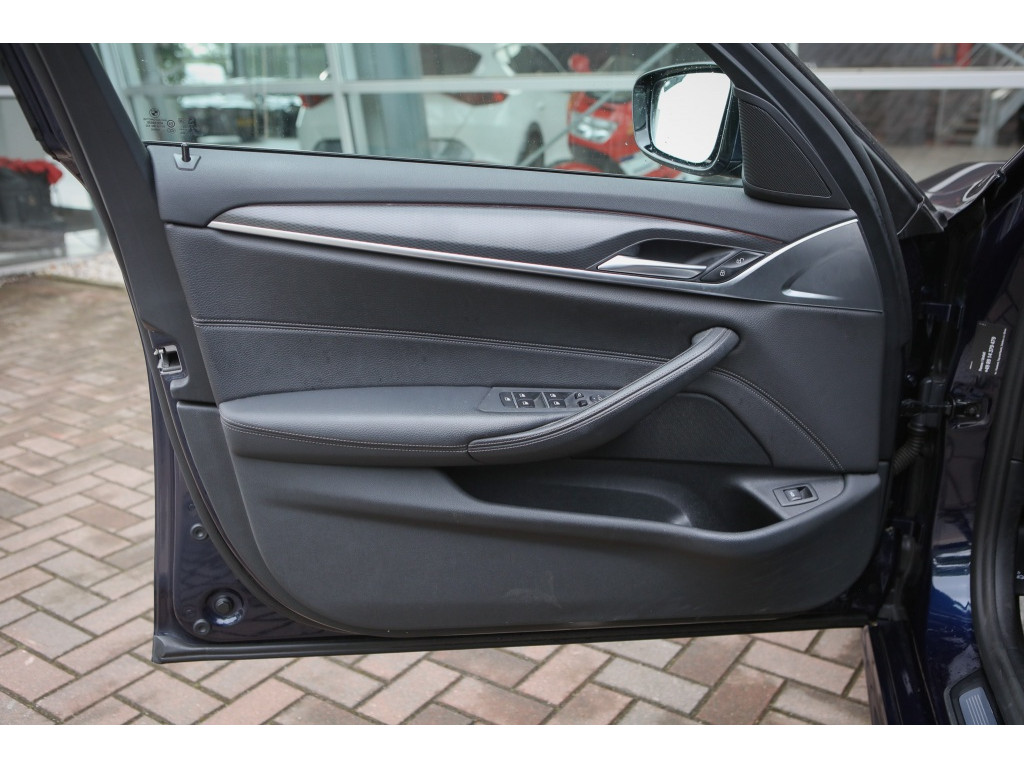 BMW 5 Serie Touring 530d Xdrive M-Sport | Facelift | HUD | LASER | PANO 3