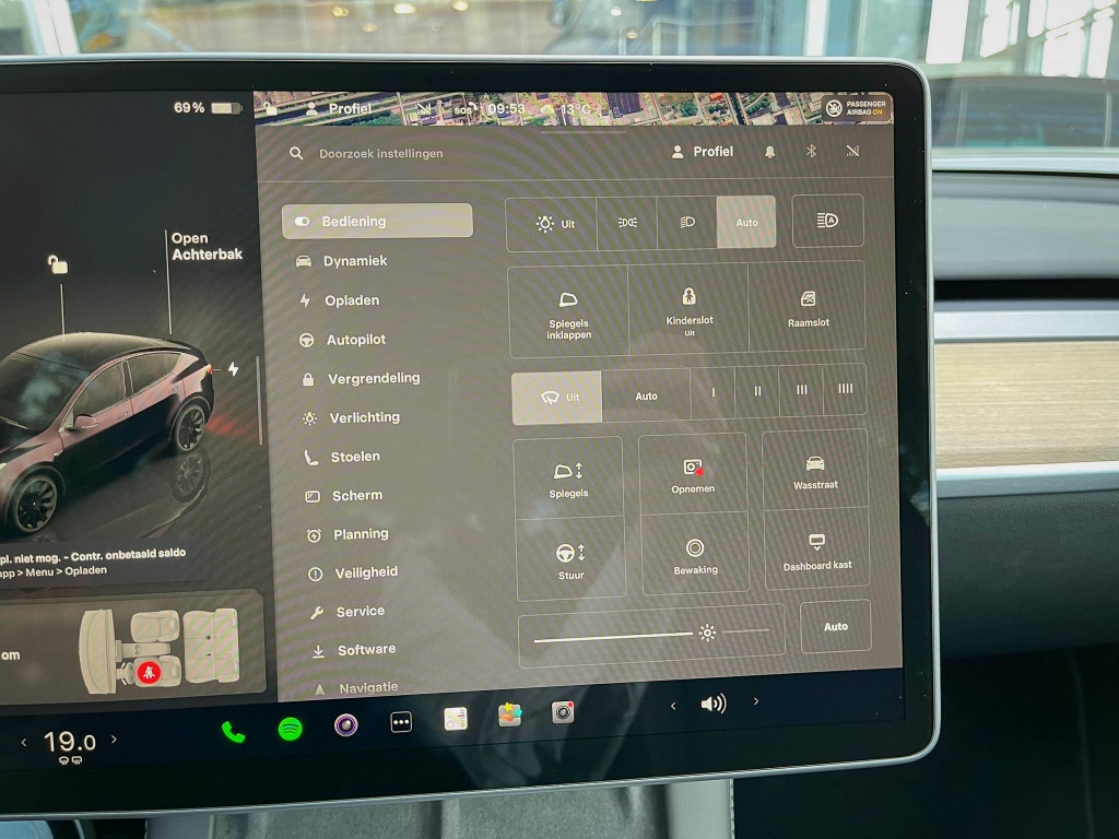 Tesla Model Y Long Range AWD 75kWh 8