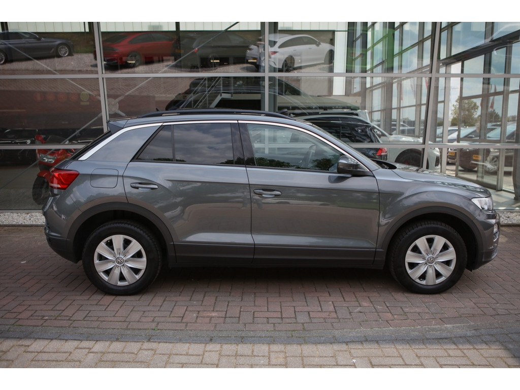 Volkswagen T-Roc 1.0 TSI Sport | Pano | 18