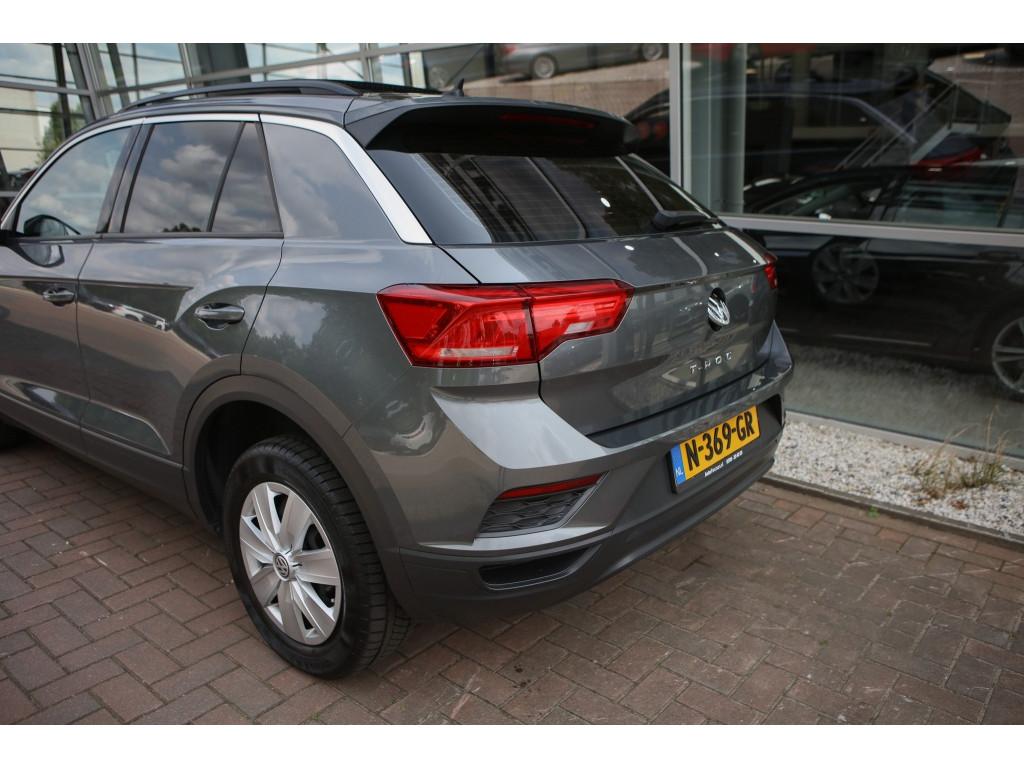 Volkswagen T-Roc 1.0 TSI Sport | Pano | 19